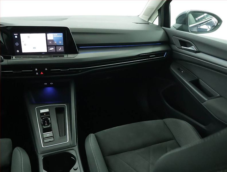 Volkswagen Golf (2022) Style 2.0 TDI, Automat - fotka 8 z 17