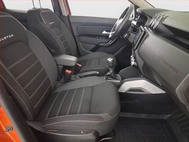 Dacia Duster (2022) Prestige 1.0 TCe, ČR,1.maj - fotka 9 z 16