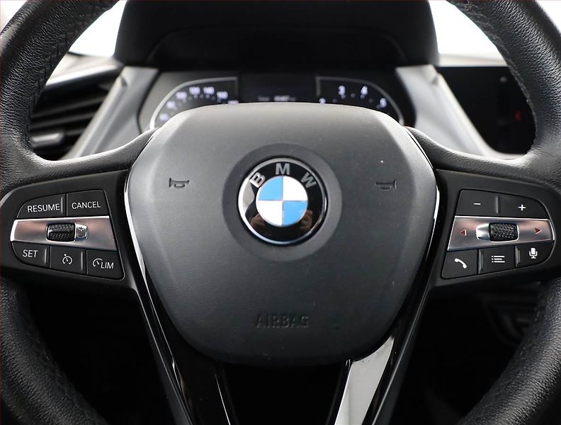 BMW Řada 1 (2020) 118i, Automat, Serv.kniha - fotka 8 z 18