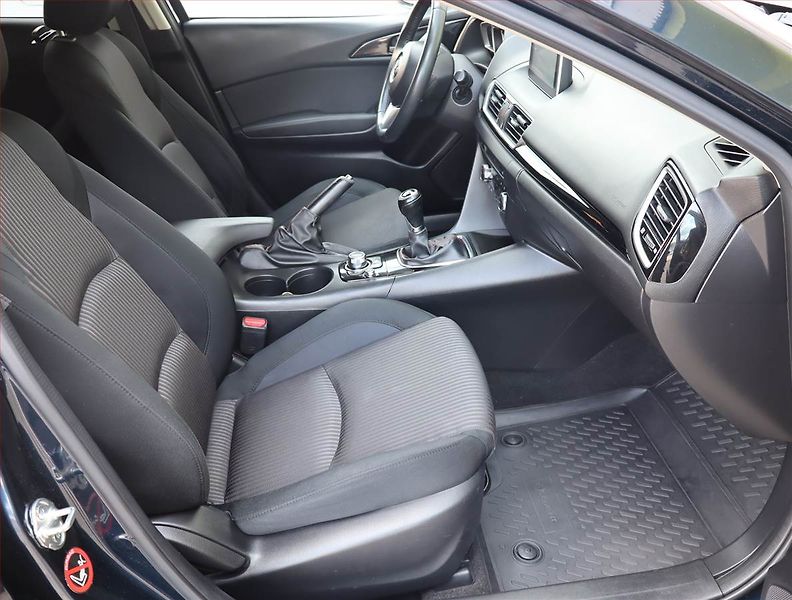 Mazda 3 (2014) Kenko 2.0 Skyactiv-G, Navi - fotka 9 z 17