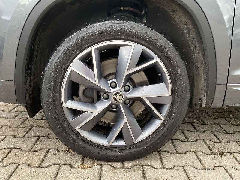 Škoda Kodiaq (2022) 2.0 TDI 4x4 DSG Sportline - fotka 32 z 37