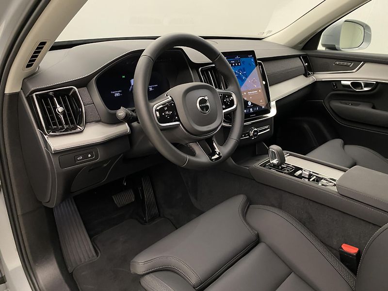 Volvo XC90 T8 AWD RECHARGE REZERVACE - fotka 4 z 59