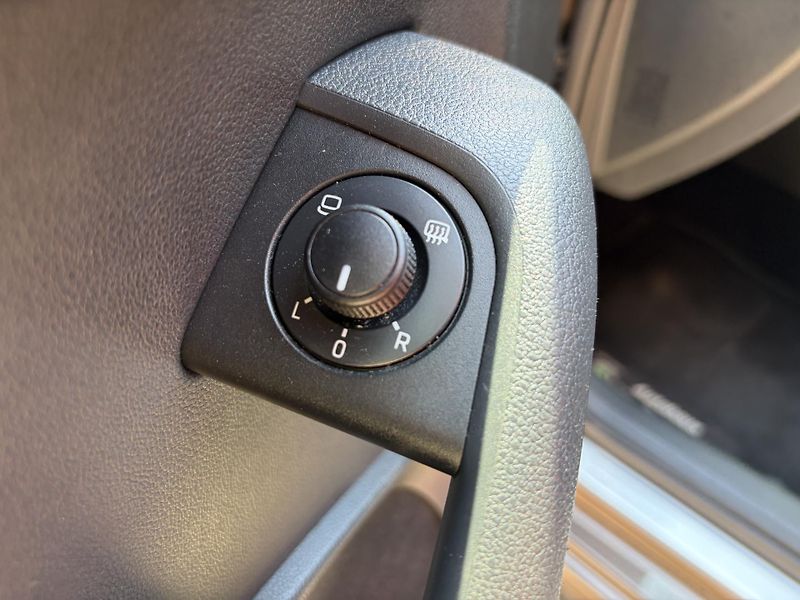 Škoda Octavia 2.0 TDi DSG CLEVER - fotka 26 z 28