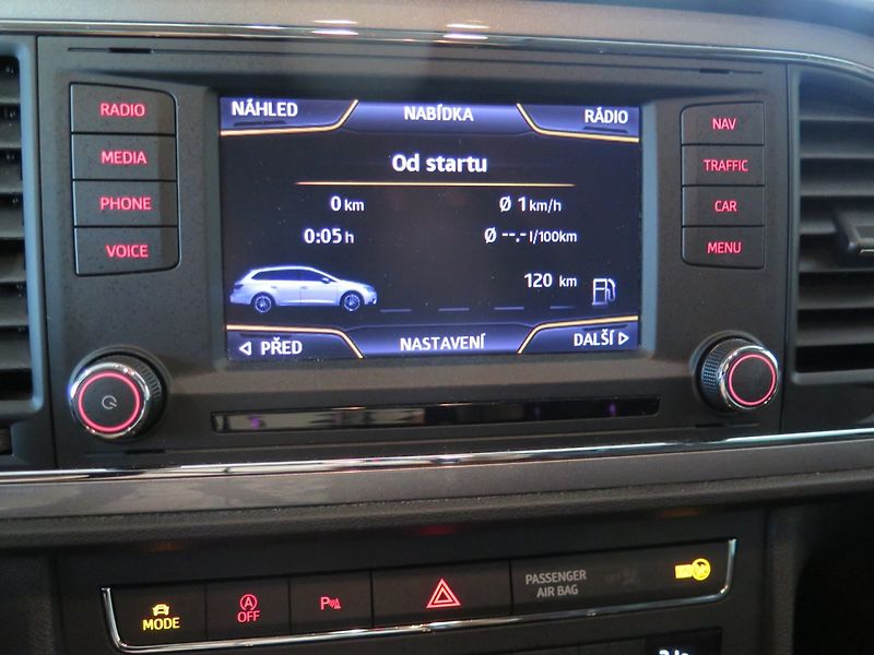 Seat Leon (2015) 2.0TDI FR,klima,navi,servis - fotka 10 z 29