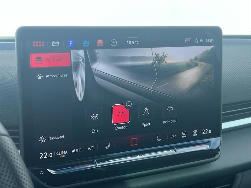 Volkswagen T-Roc 1,5 eTSi110kW 7DSG R-line - fotka 26 z 33