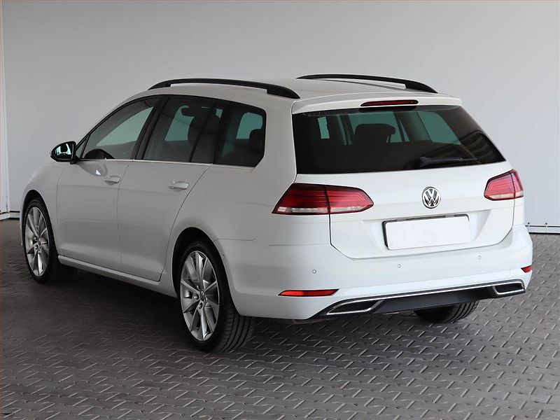 Volkswagen Golf (2017) 2.0 TDI, Automat, Kůže - fotka 4 z 21