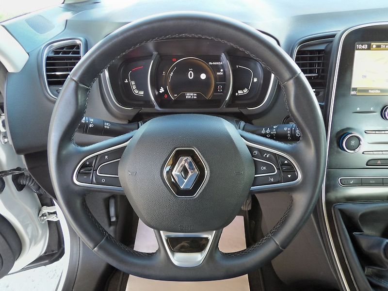 Renault Grand Scénic 1.7dCi Navi 7 míst Tažné - fotka 14 z 31
