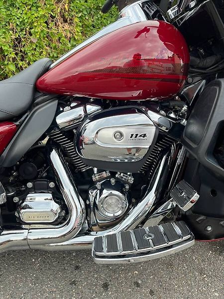 Harley-Davidson FLHTK Electra Glide Ultra Limited 1868 (2020) - fotka 13 z 16