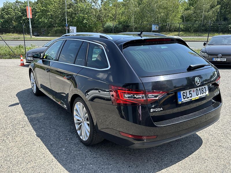 Škoda Superb (2016) Skoda Superb 2016 - fotka 5 z 21