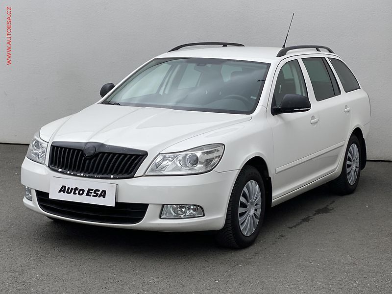 Škoda Octavia (2010) 1.4TSi, Ambiente - fotka 3 z 16