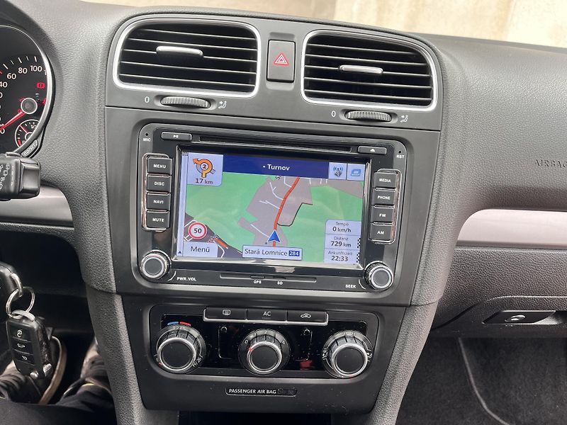 Volkswagen Golf 1.4 59KWMPI,NAVI,DVD,TZ,2xKOLA - fotka 36 z 45