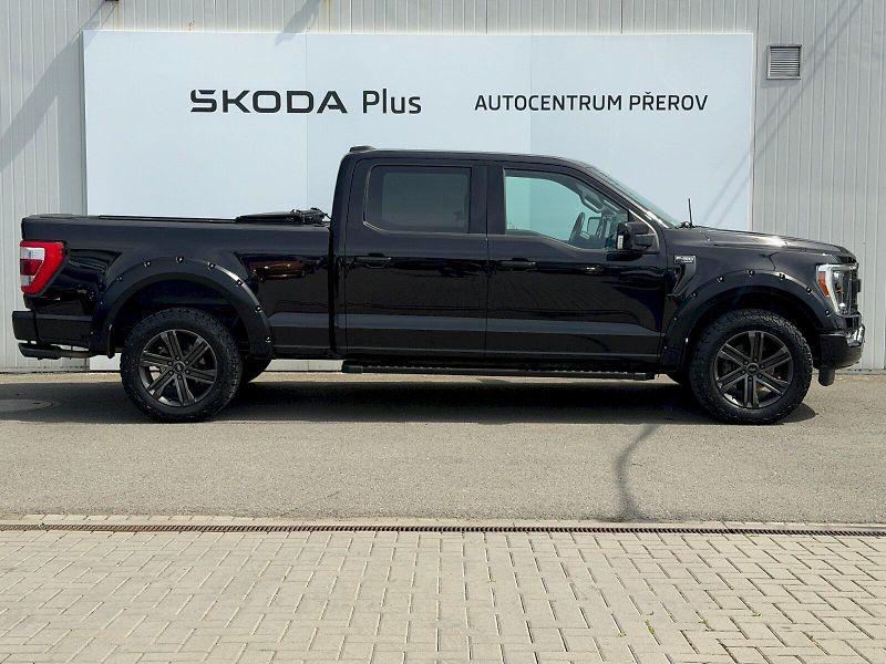 Ford F-150 (2021) Lariat 3.5L 298kW 4x4 - fotka 31 z 35