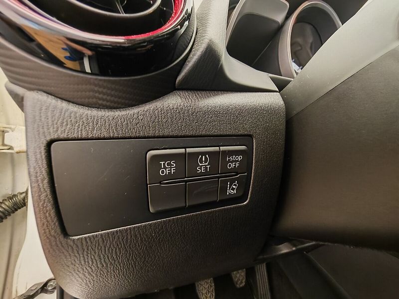 Mazda CX-3 2.0 benzin - fotka 22 z 35