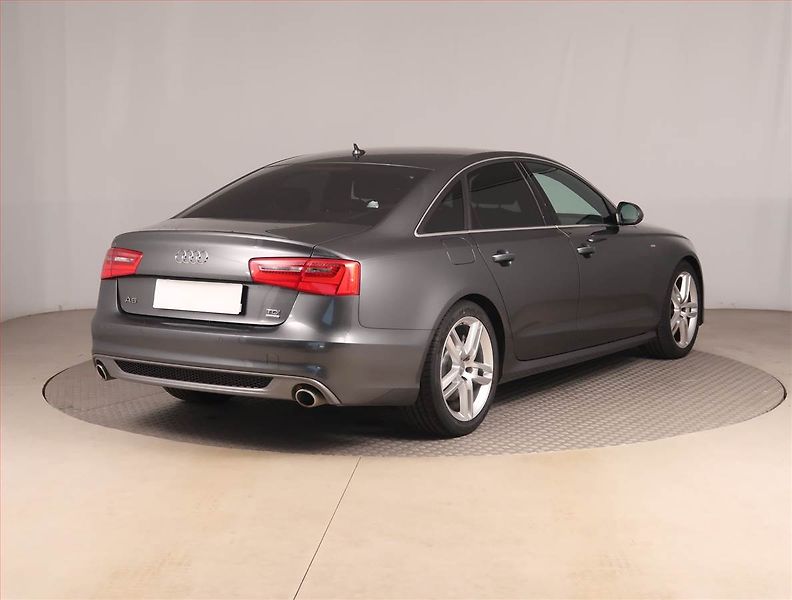 Audi A6 (2014) S line 3.0 TDI, 4X4, Automat - fotka 5 z 17