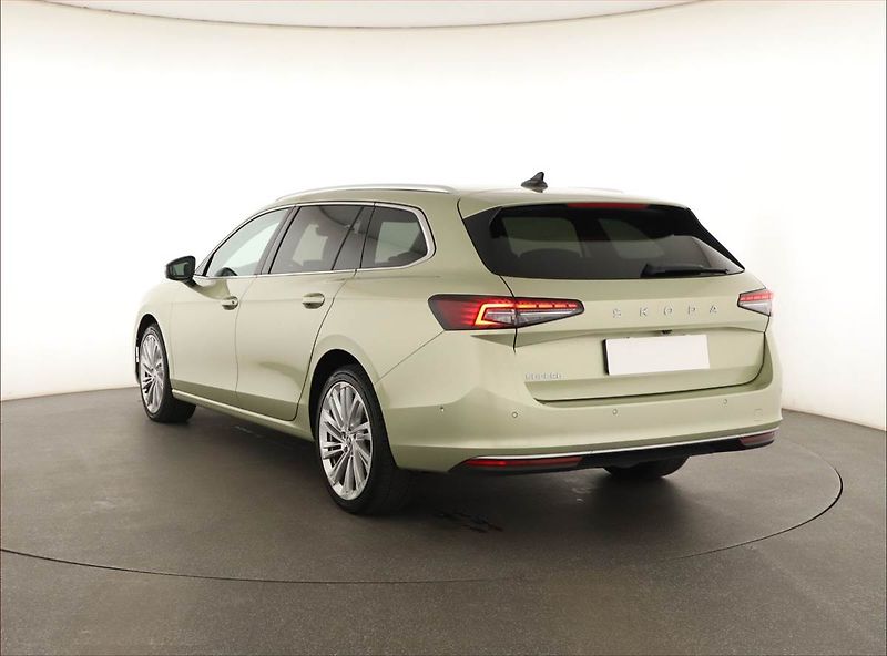Škoda Superb (2024) 2.0 TDI - fotka 4 z 22