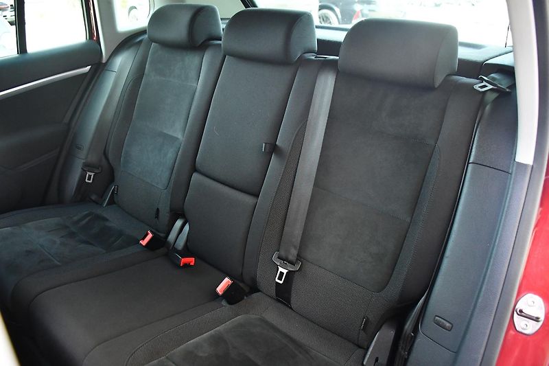 Volkswagen Tiguan 2.0TDi 110kW TAŽNÉ DSG 4MOTION - fotka 20 z 47
