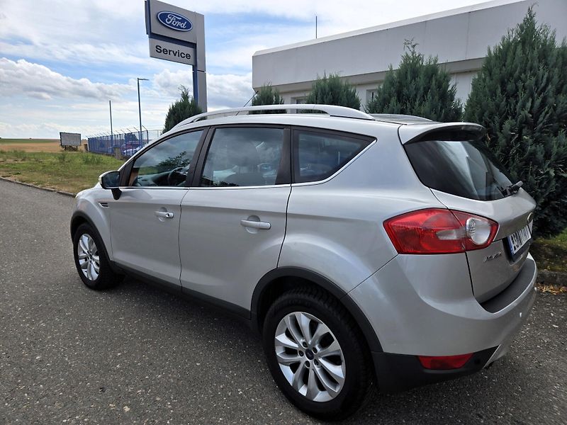 Ford Kuga (2009) Titanium 2,0 TDCi 100kw - 6st. - fotka 3 z 21