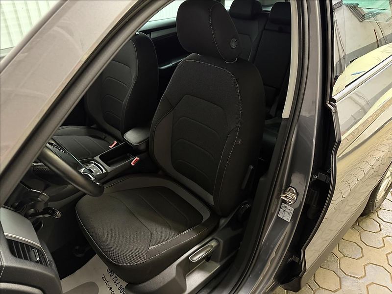 Škoda Kodiaq 2.0TDI 110kW DSG ACC 1MAJ - fotka 28 z 37