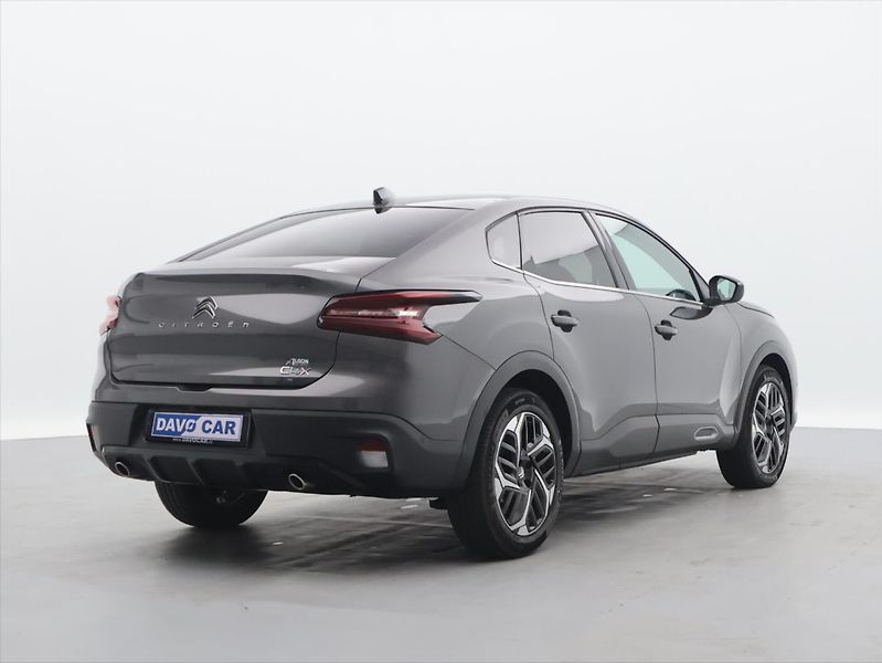 Citroën C4 X 1,2 PT 96kW CZ 1 Maj. Shine - fotka 7 z 32