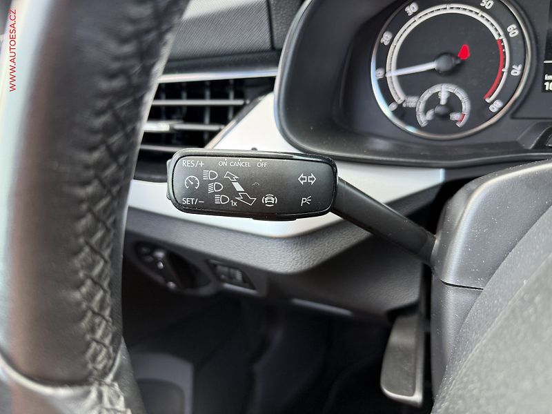 Škoda Scala (2020) 1.0 TSi, ČR, Ambition, DSG - fotka 12 z 18