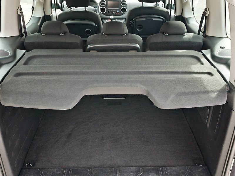 Peugeot Partner (2015) Tepee 1,6 HDI 73 KW - fotka 9 z 25