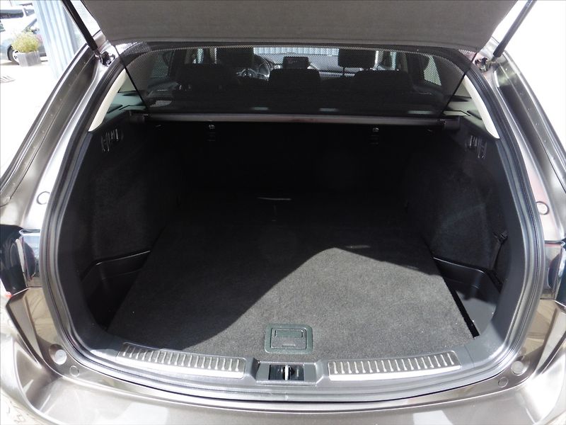 Mazda 6 Wagon 2.0 Sky-G 165k M/T Revol - fotka 18 z 19