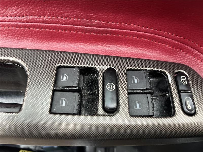 Volkswagen Passat 1.9 TDi NA NÁHRADNÍ DÍLY - fotka 18 z 24