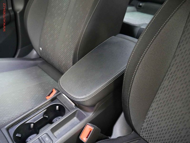 Škoda Octavia (2020) 2.0 TD, ČR, Style, TZ, LED - fotka 19 z 21