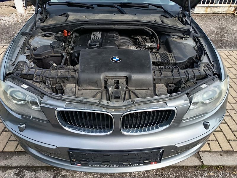 BMW Řada 1 (2010) 2.0i 105kw - fotka 44 z 46