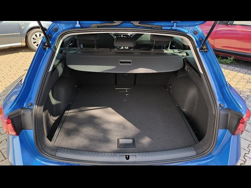 Seat Leon (2026) SP Style 1.5 TSI 115k 6M - fotka 9 z 32
