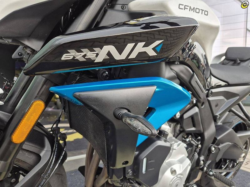 CFMOTO (2025) 675 NK - fotka 11 z 20