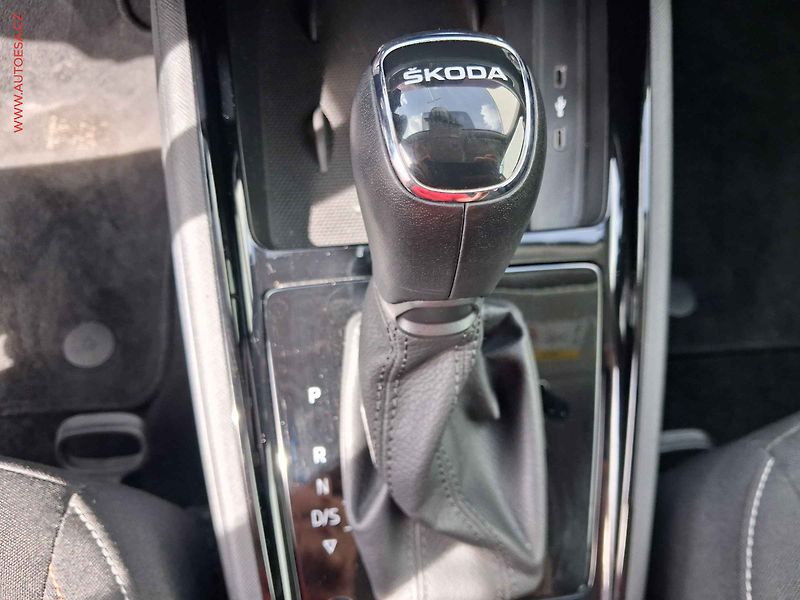 Škoda Scala (2020) 1.5 TSi, Drive, DSG, LED, TZ - fotka 14 z 18