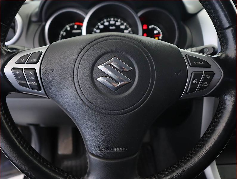 Suzuki Grand Vitara (2014) 1.9 DDiS, 4X4, Navi, Xenony - fotka 17 z 18