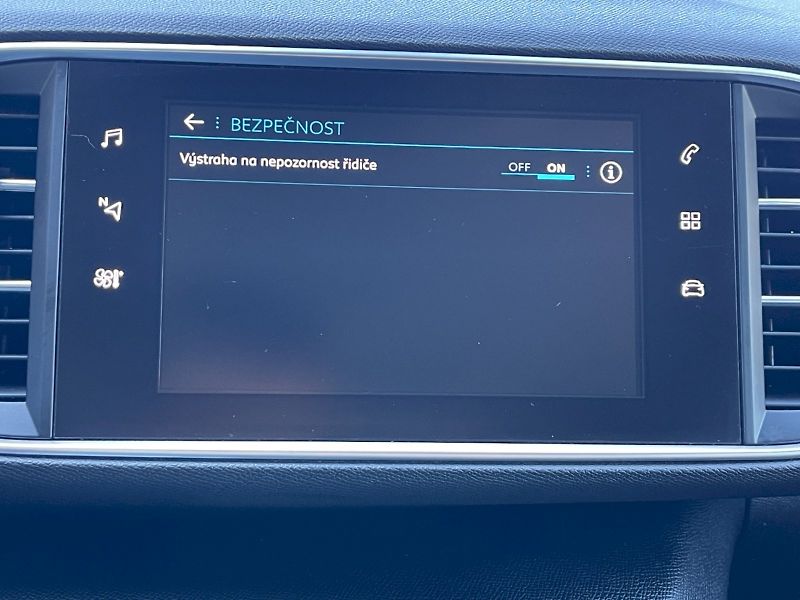 Peugeot 308 (2017) 1.5 HDI 73 kW S&S blue Active - fotka 16 z 30