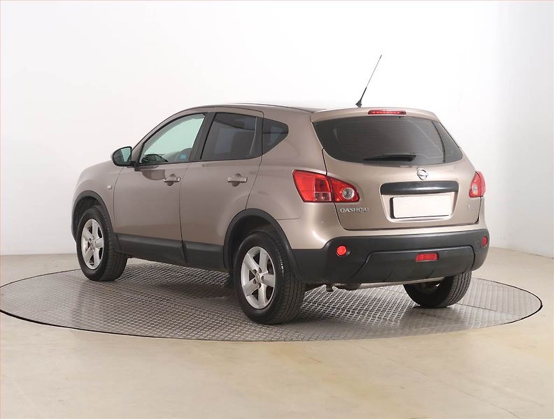 Nissan Qashqai (2007) 1.6, nová STK, zamluveno - fotka 4 z 16
