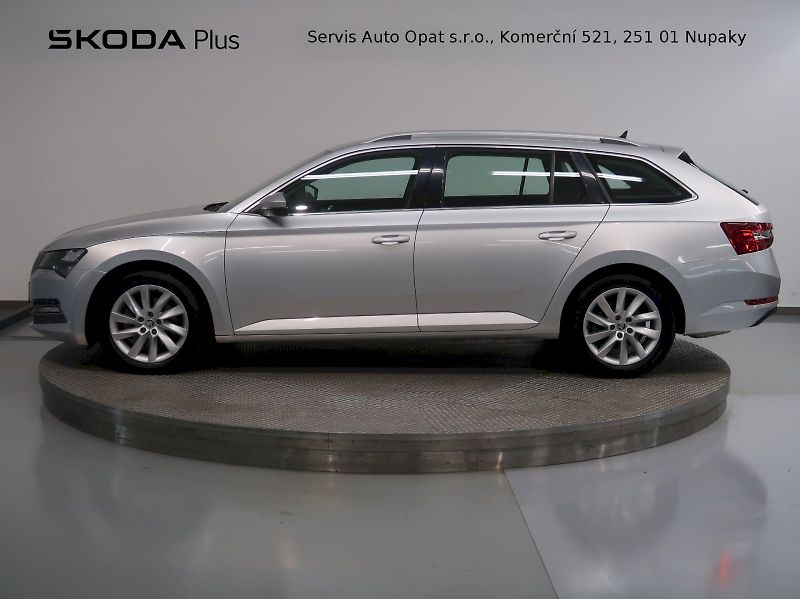 Škoda Superb (2021) STYLE  1.5TSI 110KW DSG - fotka 3 z 39
