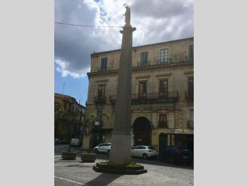 Lamezia Terme omývá Tyrhénské moře.
