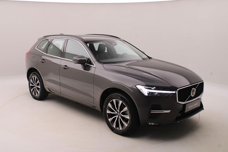 Volvo XC60 B5 AWD CORE AUT REZERVACE - fotka 17 z 52