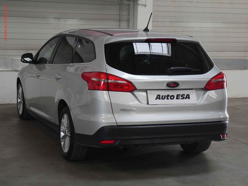 Ford Focus (2018) 1.5 TDCI, Klima - fotka 4 z 17