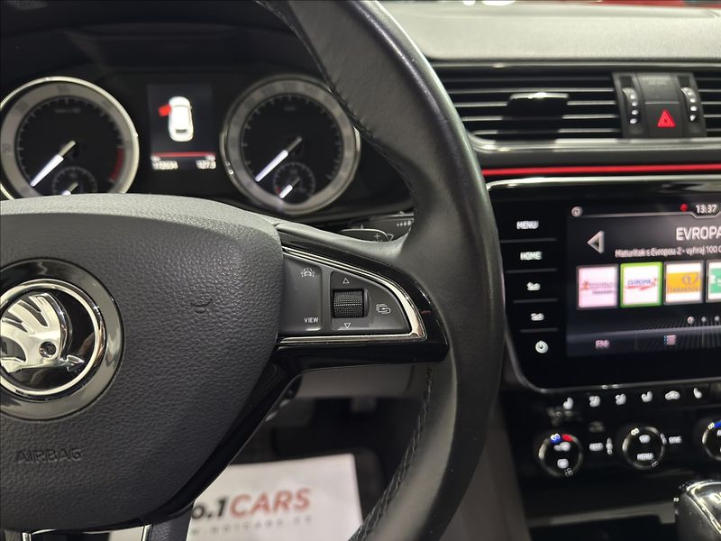 Škoda Superb 2,0   TDI DSG 4X4 140KW L&K - fotka 12 z 41