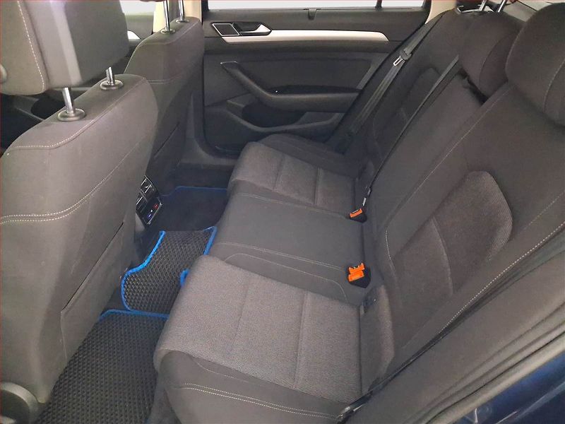 Volkswagen Passat (2015) Comfortline 2.0 TDI, Automat - fotka 10 z 21