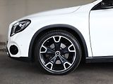 Mercedes-Benz GLA (2018) 220 4MATIC, 4X4, Automat - náhled 13