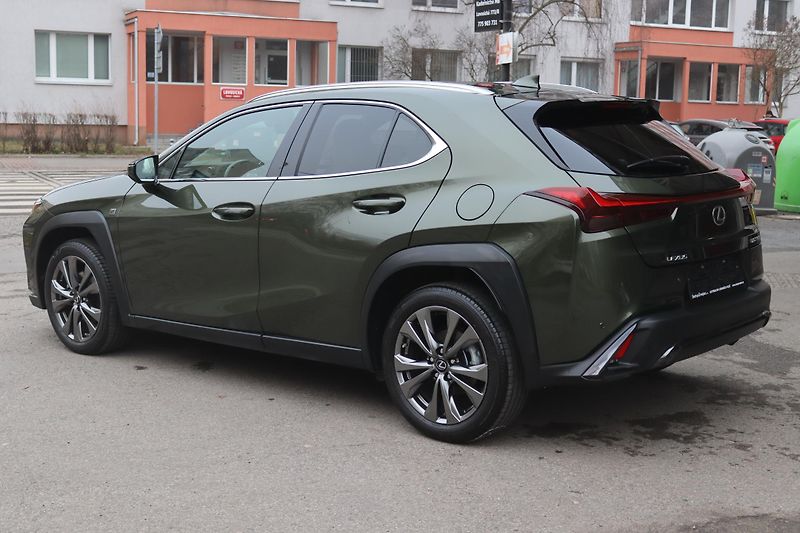 Lexus UX 250h F-SPORT DESIGN 2.0 135kW - fotka 14 z 50