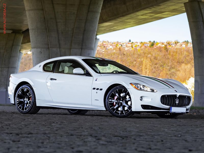 Maserati GranTurismo (2010) 4.7 V8 S Automatic, ČR - fotka 3 z 22
