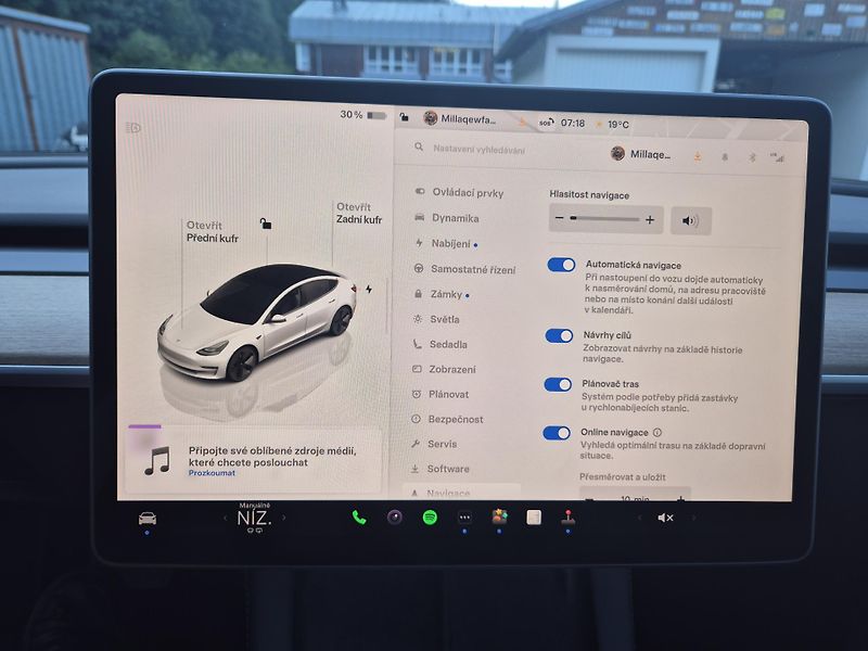 Tesla Model 3 LONG RANGE DUAL MOTOR SOH 91% - fotka 30 z 50