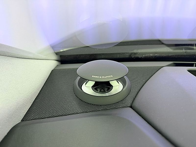 Audi S8 TFSi QUATTRO, MASÁŽE, B&O ADVA - fotka 32 z 44