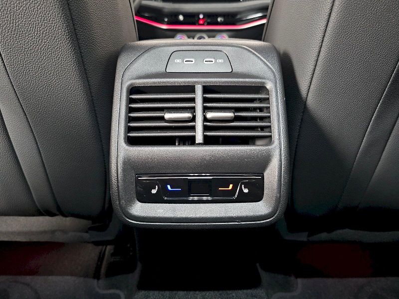 Škoda Superb (2025) 1.5TSI 110kW DSG SPORTLINE TAŽ - fotka 30 z 33