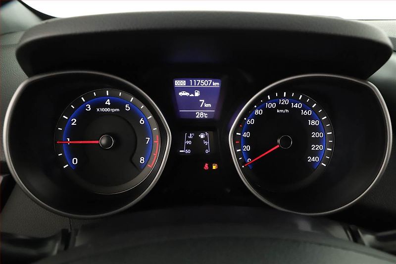 Hyundai i30 (2016) 1.6 GDI, Tempomat - fotka 8 z 14