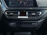 BMW Řada 1 M135i xDrive - náhled 14