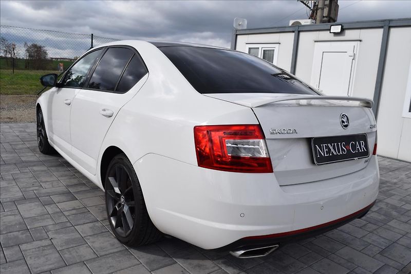 Škoda Octavia 2,0 TDI 135KW RS PO ROZVODECH - fotka 7 z 50
